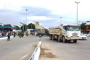 Cụ ông bị tai nạn tử vong, người thân khóc ngất