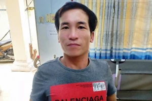 Cô gái bán dâm bị khách làng chơi trộm sạch tiền