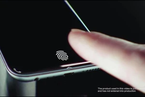 Lấy vân tay nữ sinh viên mở điện thoại rồi 'hô biến' 127 triệu