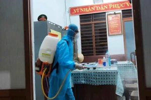 Cách ly công an làm việc với người Hàn mà kéo khẩu trang xuống