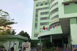 Chồng và người thân của bệnh nhân 35 trốn khu cách ly về nhà