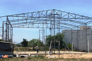 Thợ hàn ở Đà Nẵng rơi từ giàn giáo xuống đất tử vong