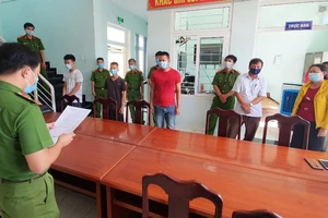 Khởi tố nhóm người xây nhà trái phép còn đánh công an