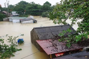 Quảng Bình: Thiếu tàu, thuyền để chở thực phẩm đến người dân