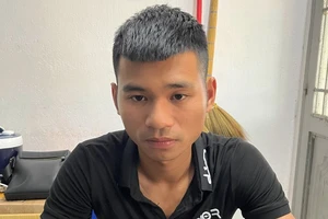 Đà Nẵng: Thanh niên cạy cốp xe, trộm tài sản người tắm biển