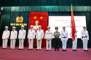 Công an Đà Nẵng được tặng Huân chương Chiến công hạng Nhì