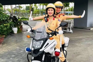 Đà Nẵng: Tập huấn cho các nữ CSGT công tác dẫn đoàn