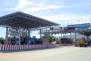 Tăng giá trạm thu phí Hải Vân: 'Mong có đường né trạm'