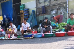 Đà Nẵng: Nhiều người lơ là việc đeo khẩu trang nơi công cộng