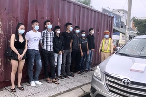 Phát hiện 8 người phê ma túy khi khai báo y tế ở chốt kiểm dịch 