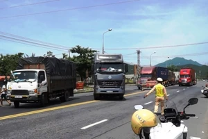 Đà Nẵng yêu cầu lái xe chở hàng phải có giấy xét nghiệm COVID-19