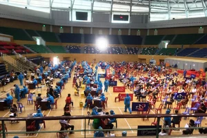 Bí thư Đà Nẵng: Người có lịch tiêm vaccine được vào TP tiêm và ở lại làm việc