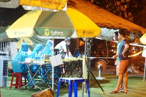 Đà Nẵng: Người dân muốn ra đường phải có mã QR khai báo y tế