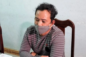 Cướp giật điện thoại trên đường đi xin việc