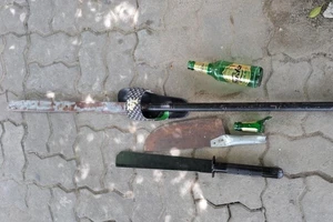 Hàng chục người mang hung khí hỗn chiến trong chung cư