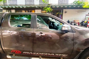 Chuyên rình người đi ô tô rút tiền ngân hàng để đập kính rồi trộm