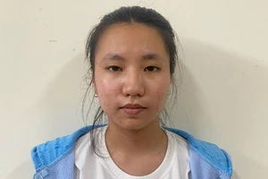 Cô gái lập Facebook ảo lừa các chàng trai 'say tình' trên mạng