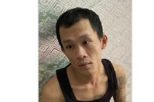 Đến nhà đưa người nghi sử dụng ma túy về phường thì 3 công an bị tấn công