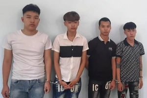 Rủ bạn chém tình địch, 4 thanh niên bị bắt vì tội giết người