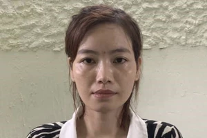 Bắt người phụ nữ tạo nhiều tài khoản ngân hàng rồi bán