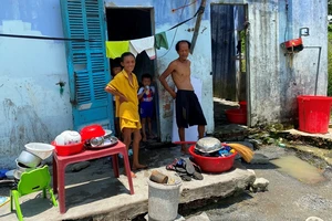 1 gia đình sống rất khác giữa lòng TP Đà Nẵng: Chủ tịch TP yêu cầu báo cáo