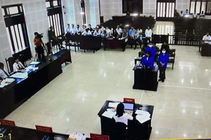 Xét xử cựu giám đốc CDC Đà Nẵng và thuộc cấp