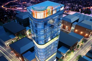 CT. Plaza Phố Wall cất nóc sau 10 tháng thi công