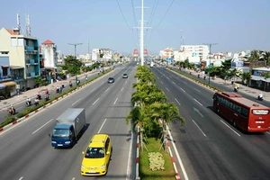 Làm đường nối ngã tư Bình Thái với Phạm Văn Đồng