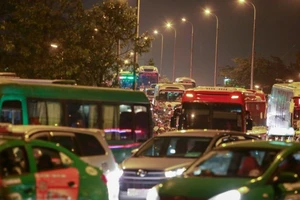 Đất dành cho giao thông ở Hà Nội và TP.HCM quá ít