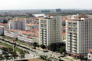 Các đại gia bắt đầu nhảy vào bất động sản