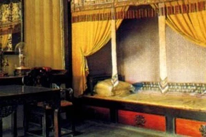 Vì sao phòng ngủ hoàng đế không quá 10 m2