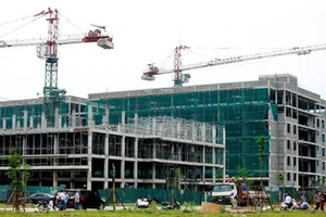 Vì sao các đại gia đổ xô xây nhà giá rẻ?