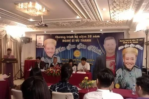 Dàn sao đổ bộ vào show của nghệ sĩ Vũ Thanh