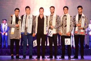 Ngọc Tình thắng lớn ở Mister Universal Ambassador ​2016