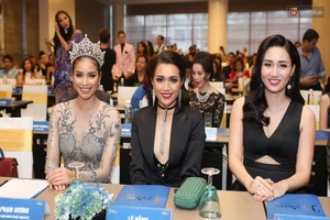 Phạm Hương hội ngộ, đọ sắc cùng dàn hoa hậu, á hậu