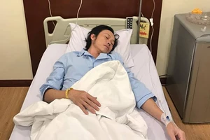  Hoài Linh nhập viện cấp cứu, tạm hoãn liveshow