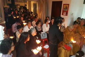 Nghẹn ngào đêm cuối tiễn biệt nghệ sĩ Thanh Sang