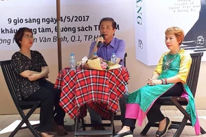 Bóng làng: Khóc cười đời sống người Việt ở Ba Lan