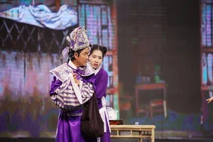 Xem ca sĩ trẻ hát cải lương được Bạch Tuyết khen ngợi