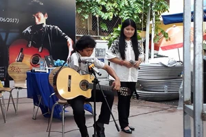 Rưng rưng cùng 'Ông giáo làng trên tầng gác mái'