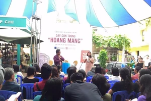 Cùng tiến sĩ 'Dạy con trong 'hoang mang'
