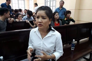 Lộ biên bản nội tình vụ Ngọc Trinh kiện nhà hát