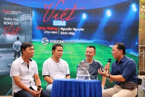 Trần trụi bóng đá Việt: Chỉ người hâm mộ là bất khuất