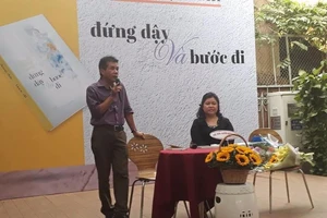 Gặp lại Nguyễn Hướng Dương: Đứng dậy và bước đi