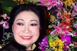 Cô đào Gánh cỏ sông Hàn bệnh nặng, Kim Cương xót xa