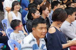 Khi người ăn xin đến Đường Sách giao lưu, đặt câu hỏi