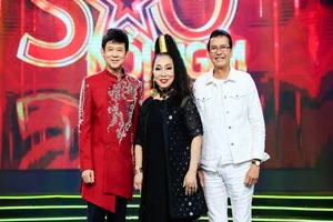 Nghệ sĩ Bạch Tuyết hát rock, hát Em gái mưa trên ghế nóng 