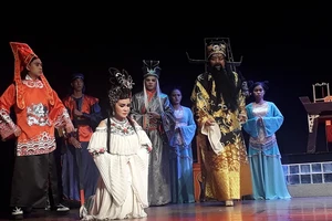 Ra mắt một sân khấu cải lương mới của Chí Linh-Vân Hà