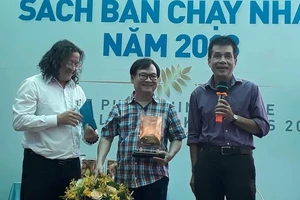 Giải thưởng sách bán chạy 2018: Vẫn những gương mặt cũ