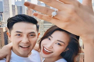 Người hâm mộ vỡ òa vì Đông Nhi được cầu hôn sau 10 năm chờ 